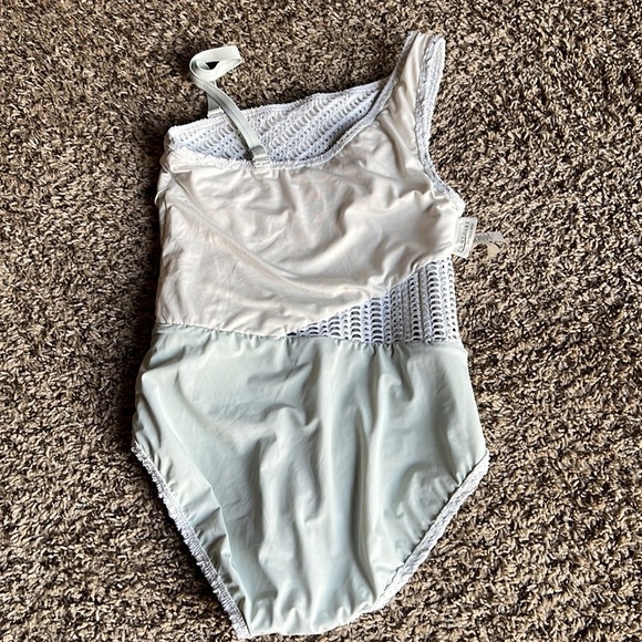 Contours by Coco Reef Suraya One Shoulder Bra Sized One Piece Swimsuit s… - Picture 8 of 13